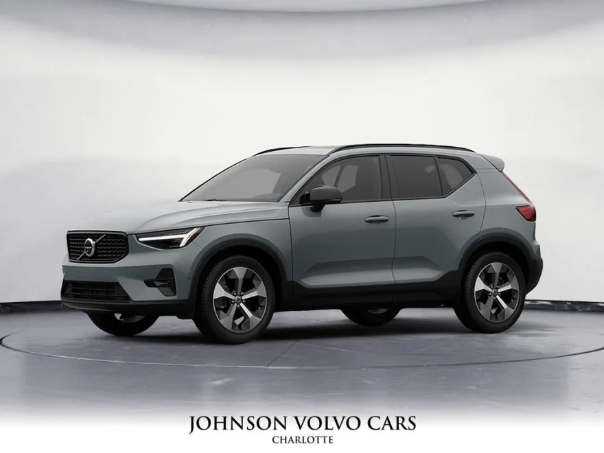 2026 Volvo XC40 Plus photo 1