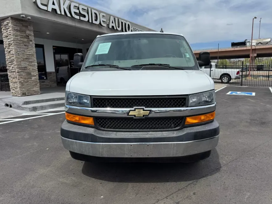 2023 Chevrolet Express 2500 Cargo photo 1