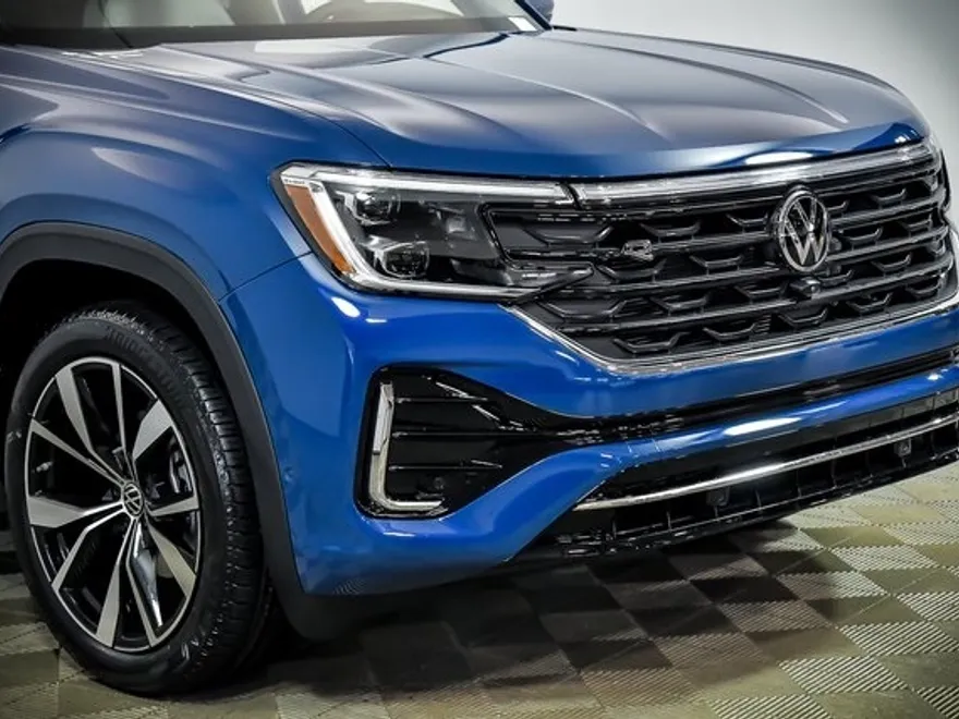 2025 Volkswagen Atlas SEL Premium R-Line photo 1