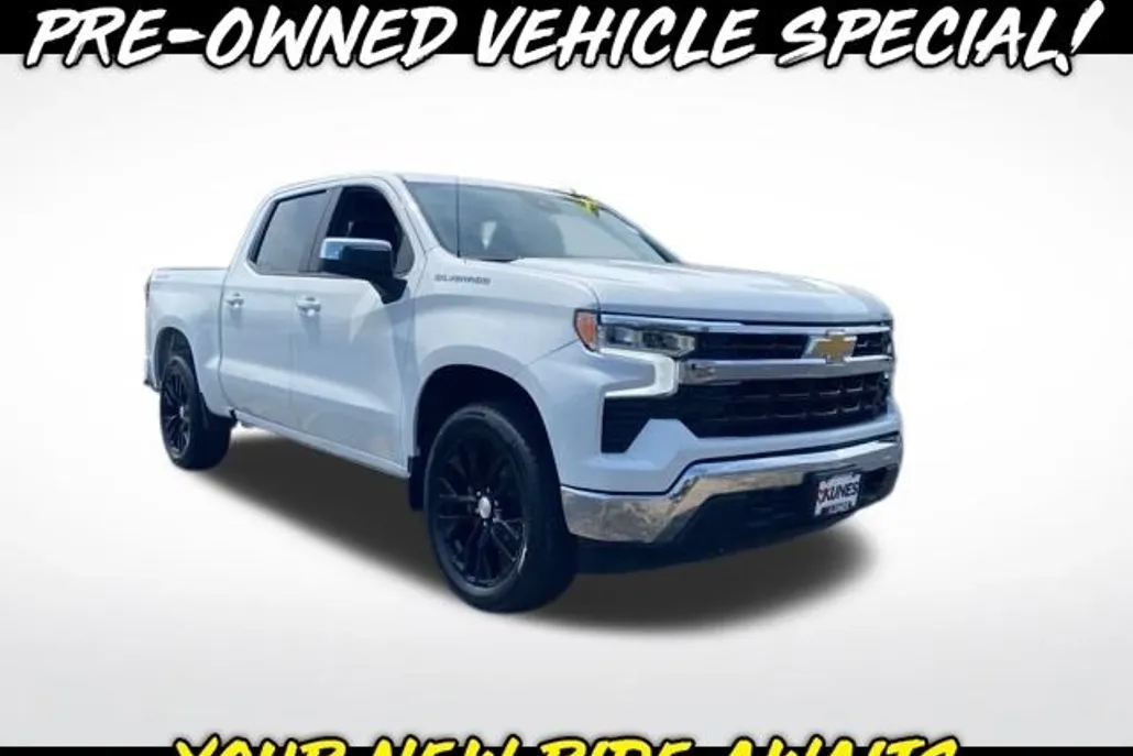 2024 Chevrolet Silverado 1500 LT photo 1