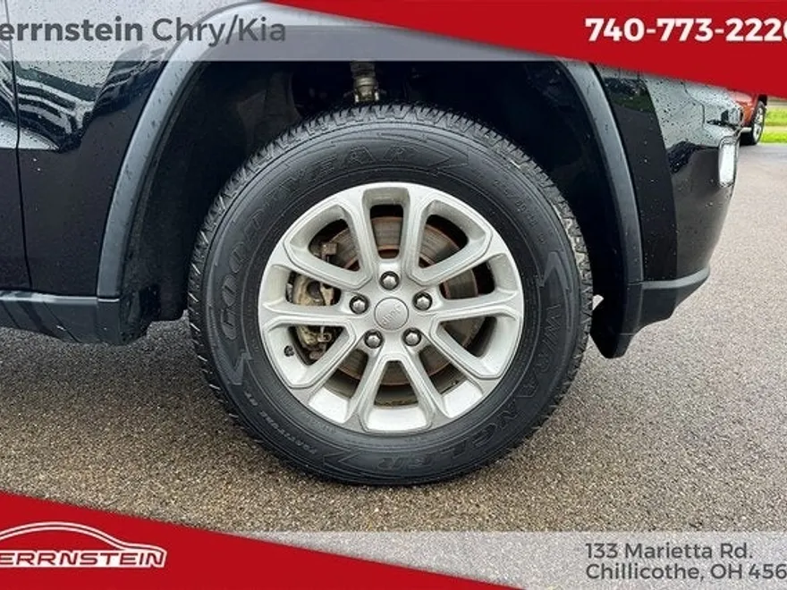 2021 Jeep Grand Cherokee Laredo E photo 1