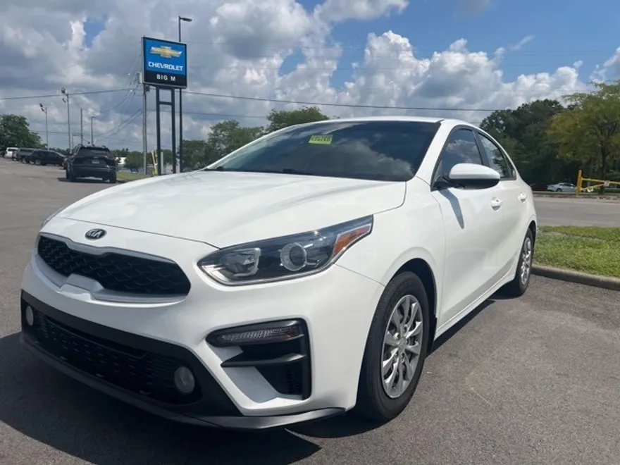 2021 Kia Forte FE photo 1