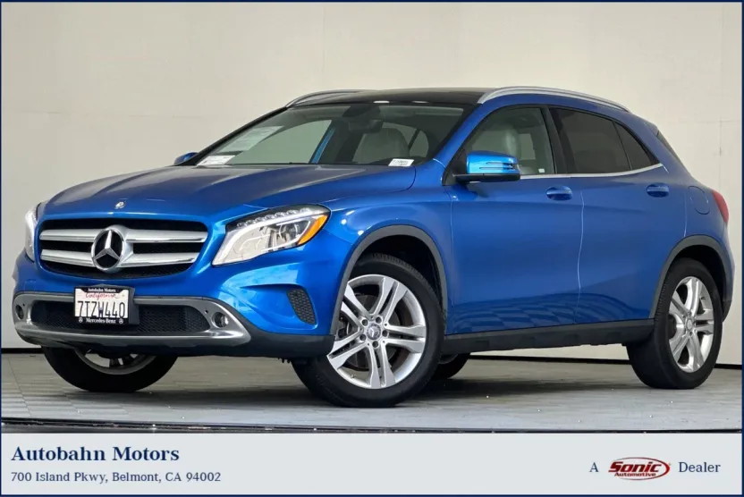 2015 Mercedes Benz GLA 250 4MATIC photo 1