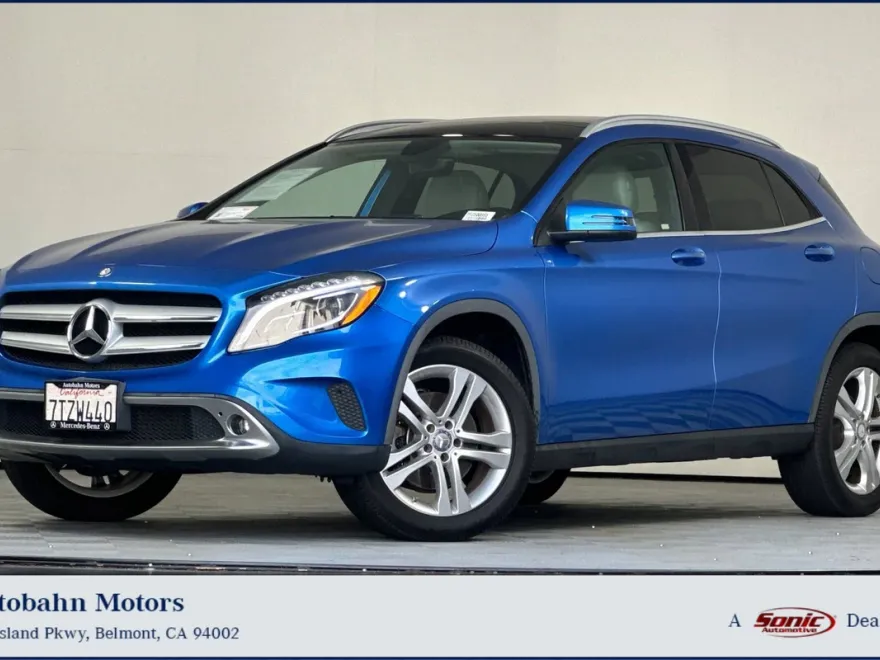 2015 Mercedes Benz GLA 250 4MATIC photo 1
