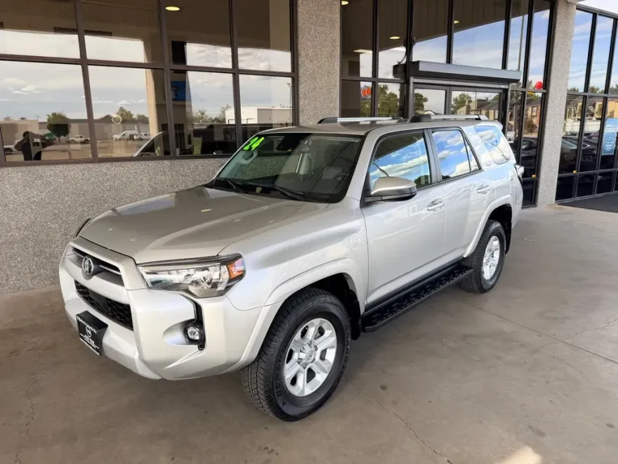 2024 Toyota 4Runner SR5 Premium photo 1