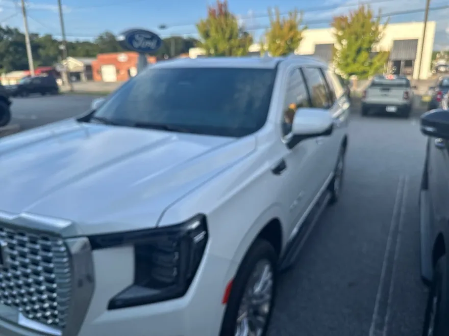 2023 Gmc Yukon Denali photo 1