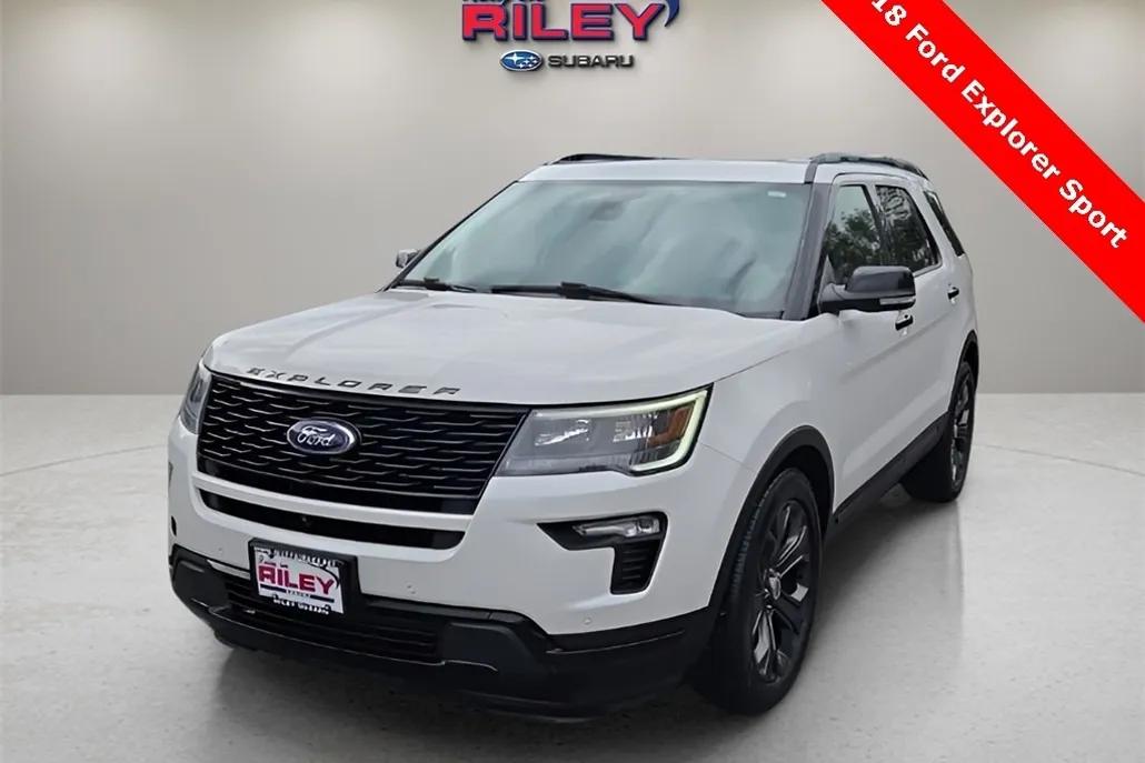 2018 Ford Explorer Sport photo 1