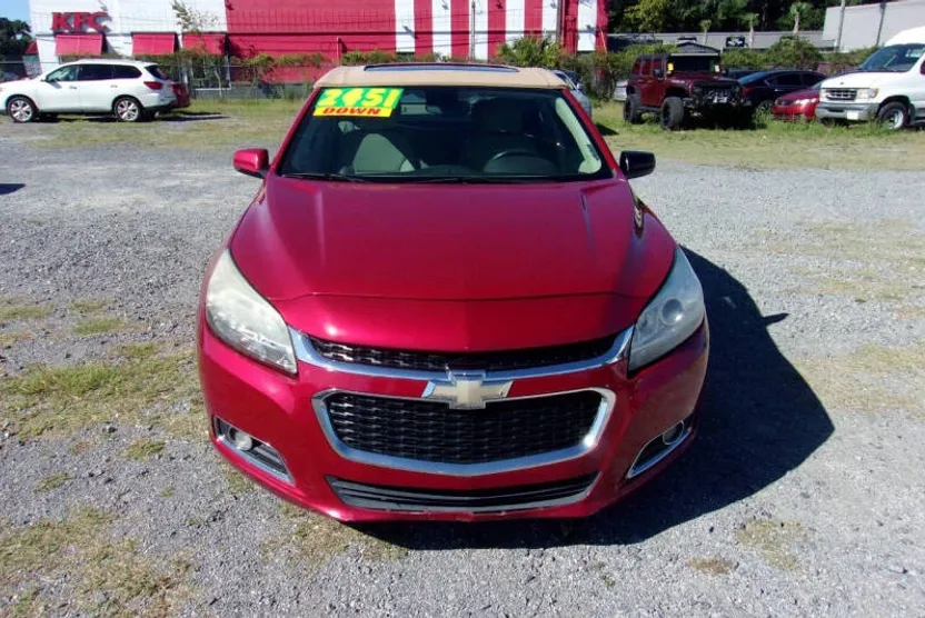 2014 Chevrolet Malibu 2LT photo 1