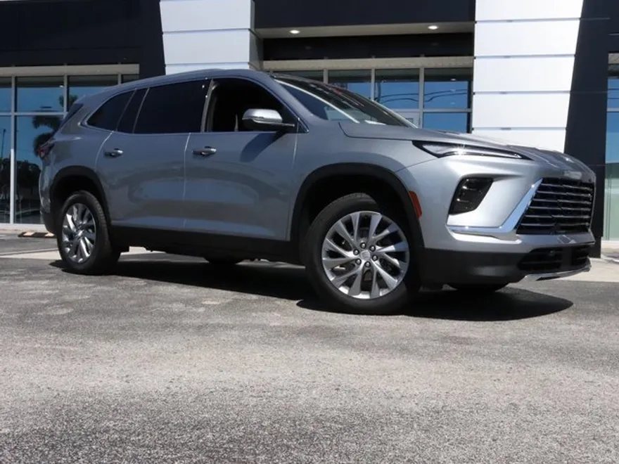 2025 Buick Enclave Preferred photo 1