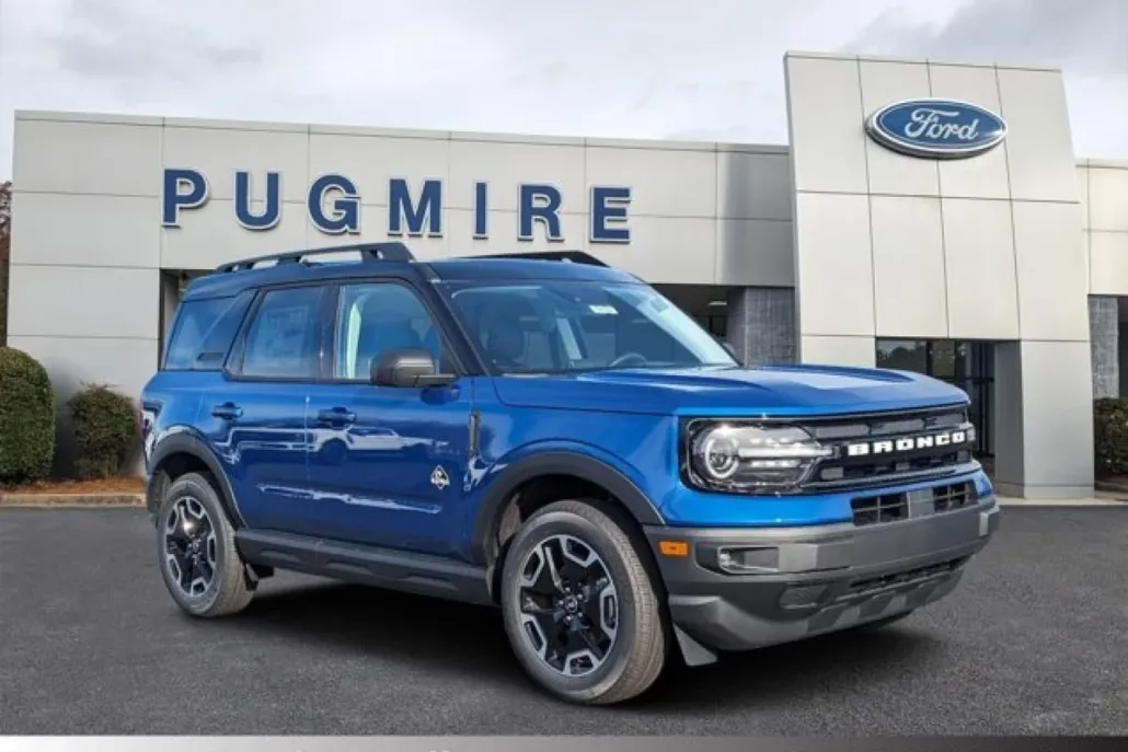 2024 Ford Bronco Sport Outer Banks photo 1
