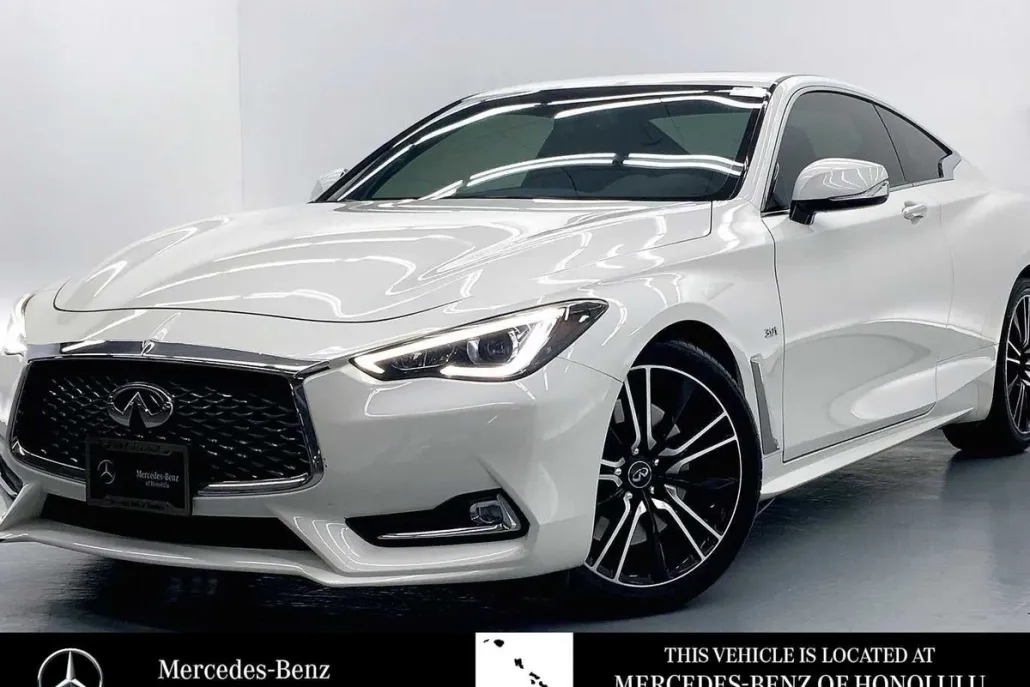 2018 Infiniti Q60 Sport photo 1
