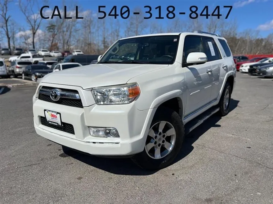 2013 Toyota 4Runner SR5 photo 1