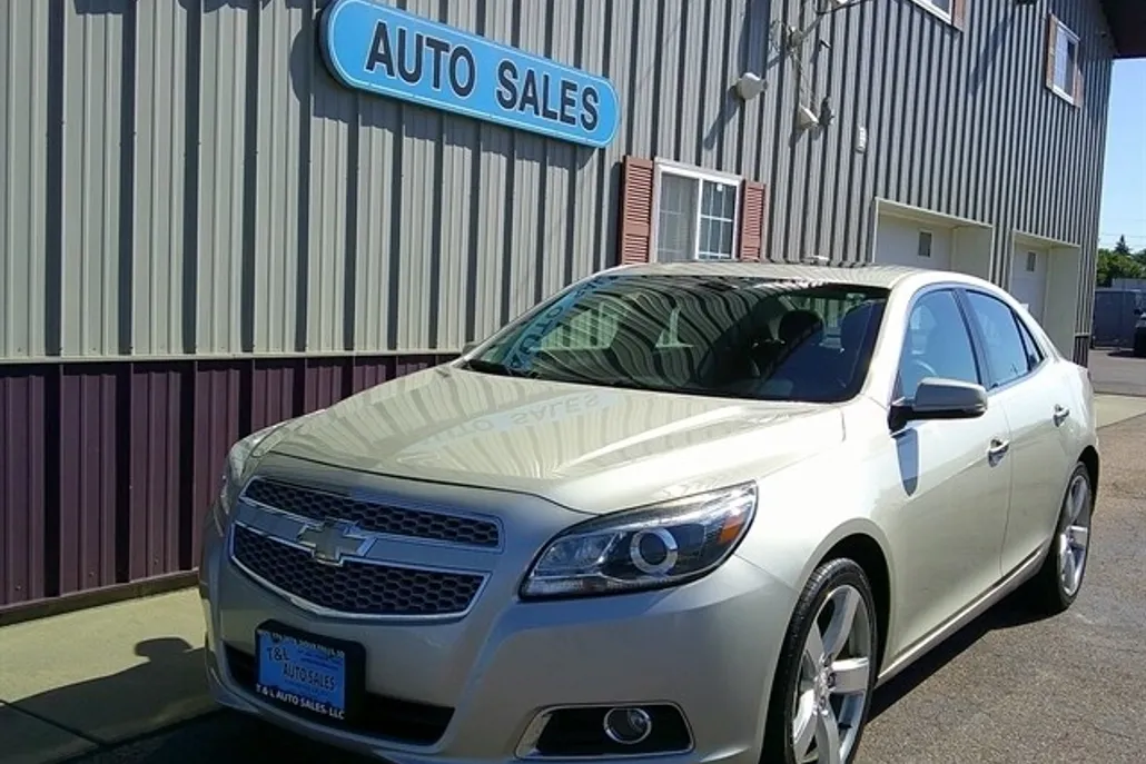 2013 Chevrolet Malibu LTZ photo 1