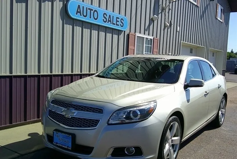 2013 Chevrolet Malibu LTZ photo 1