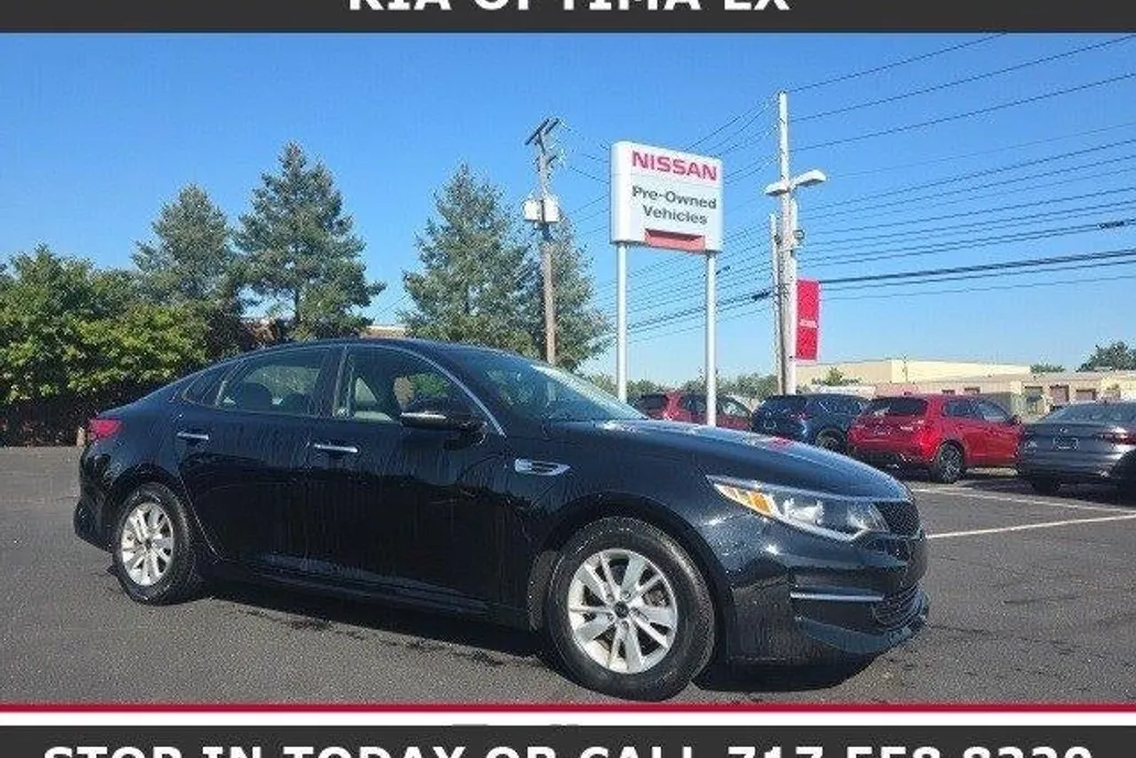 2018 Kia Optima LX photo 1