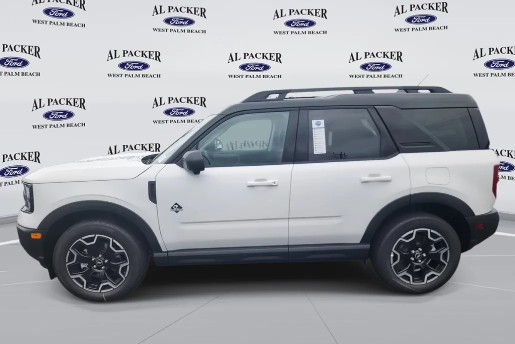 2025 Ford Bronco Sport Outer Banks photo 1