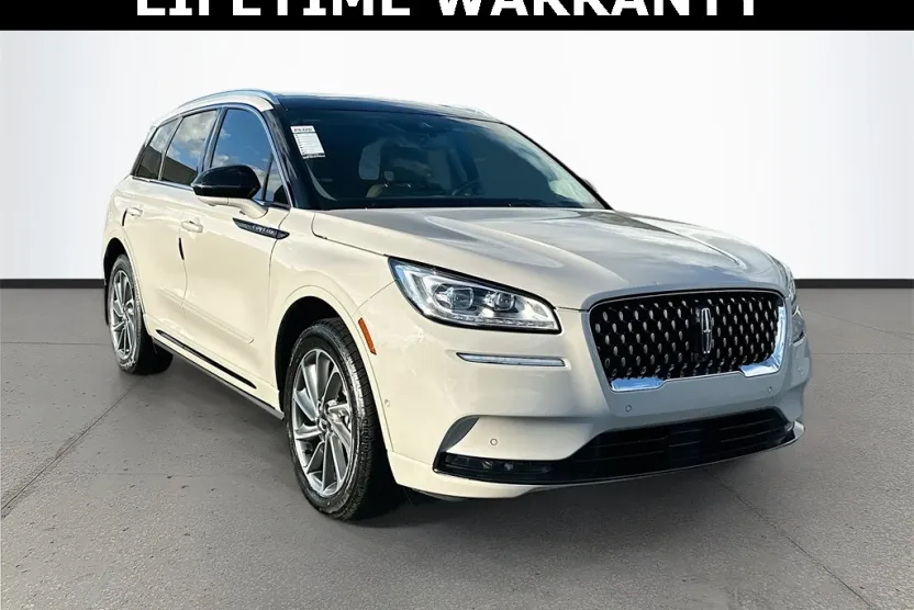 2022 Lincoln Corsair Grand Touring photo 1