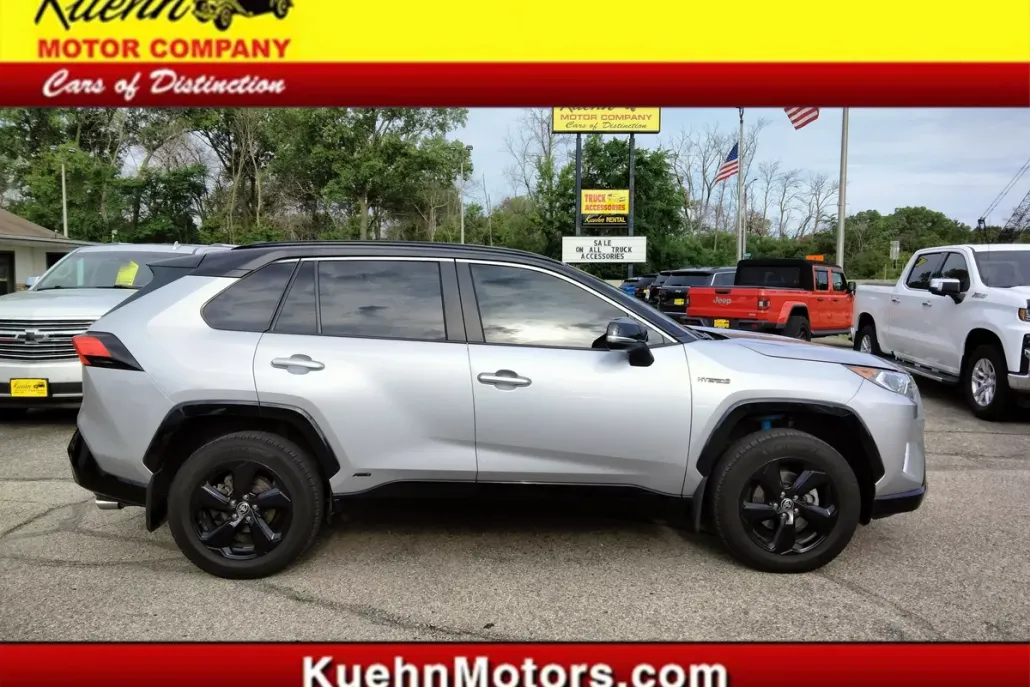 2021 Toyota RAV4 Hybrid XSE photo 1