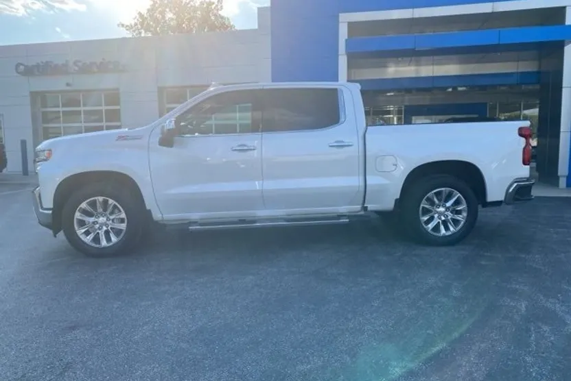 2020 Chevrolet Silverado 1500 LTZ photo 1