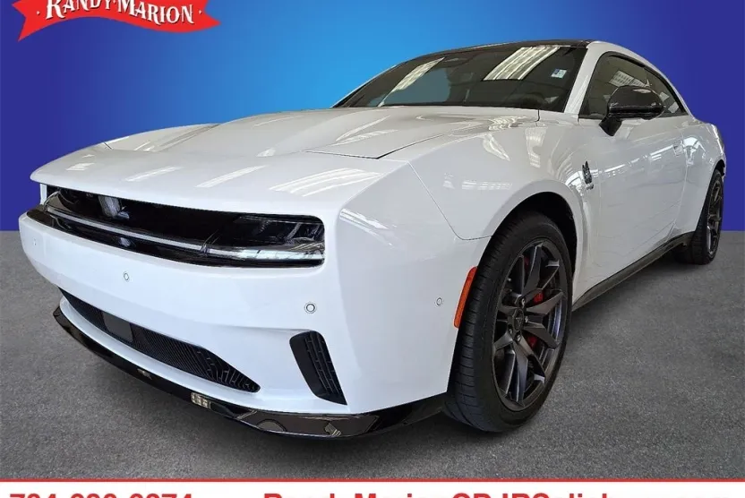 2024 Dodge Charger Daytona Scat Pack AWD photo 1