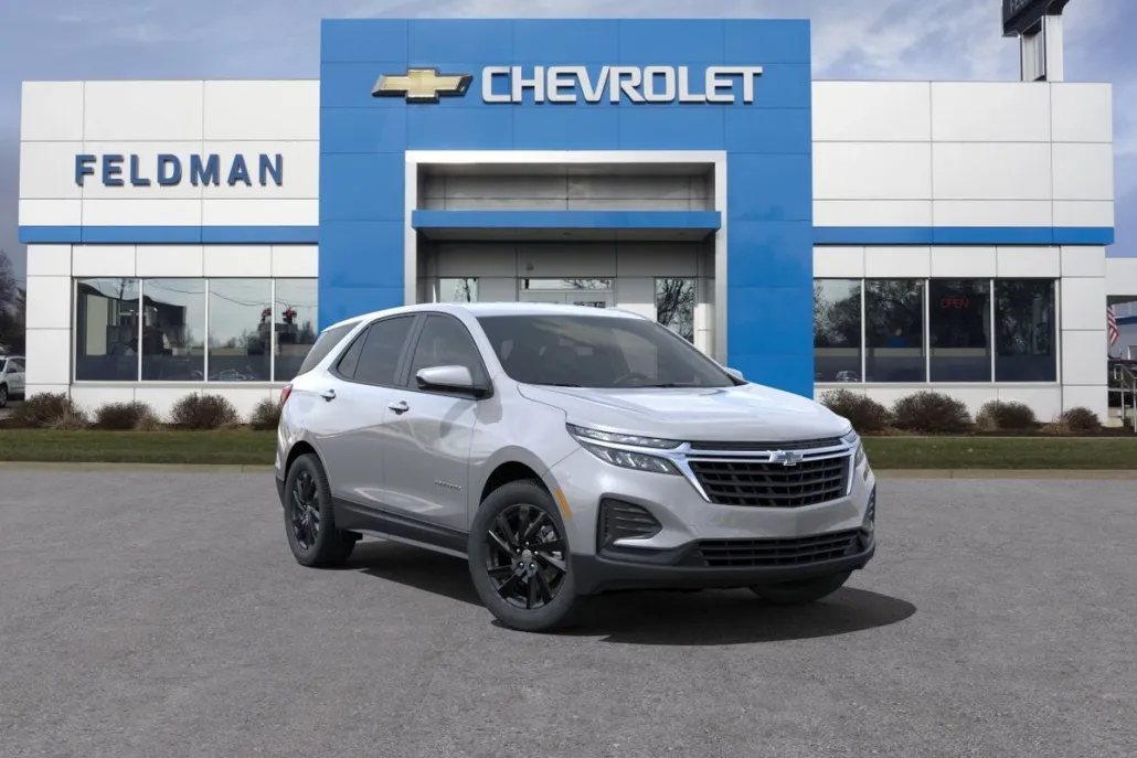 2024 Chevrolet Equinox LS photo 1