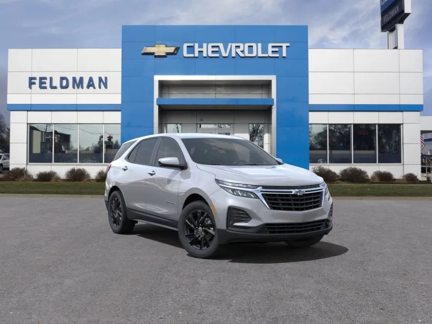 2024 Chevrolet Equinox LS photo 1