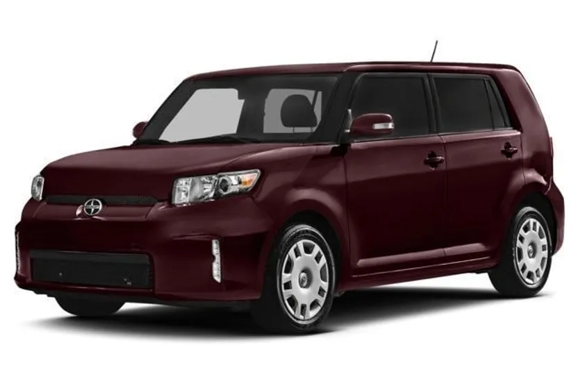 2013 Scion xB photo 1