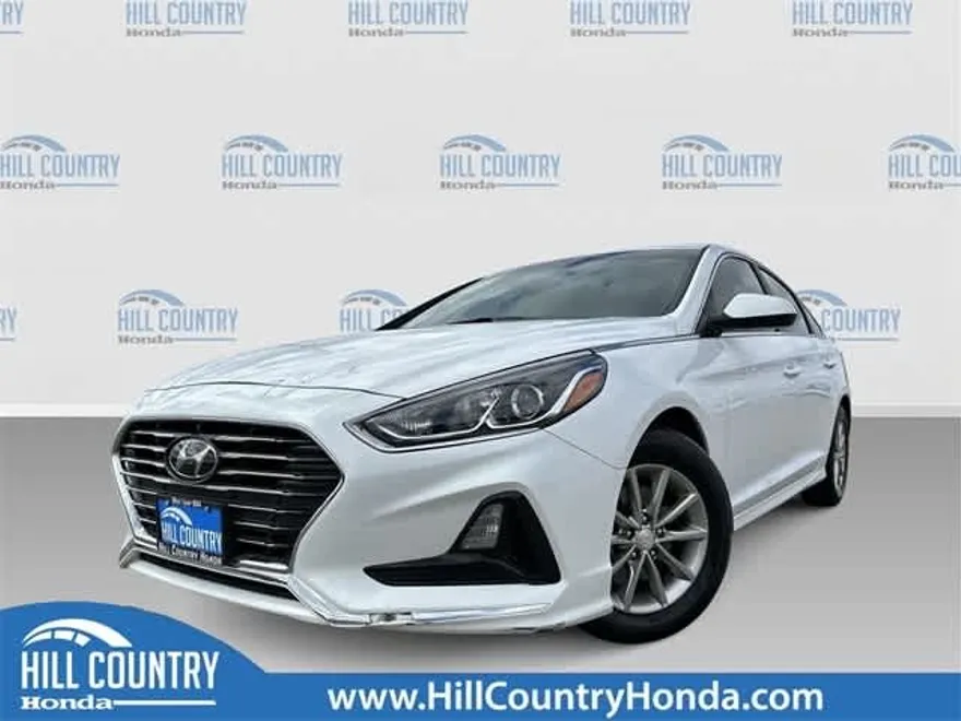 2019 Hyundai Sonata SE photo 1