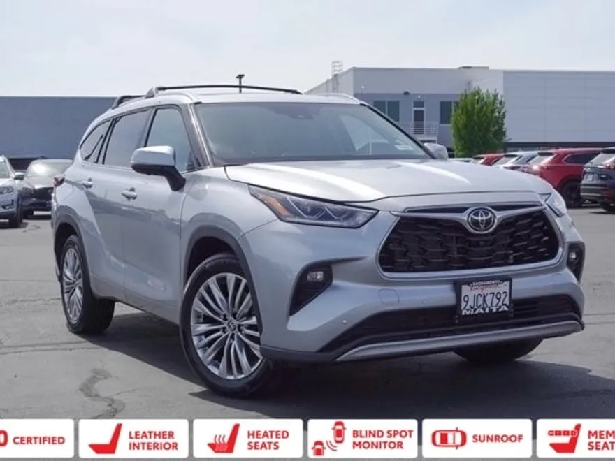 2024 Toyota Highlander Platinum photo 1