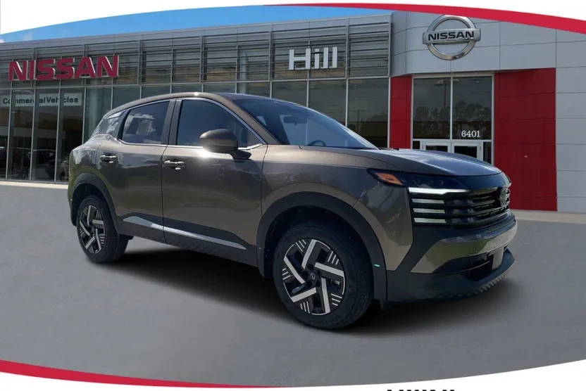2025 Nissan Kicks SV photo 1