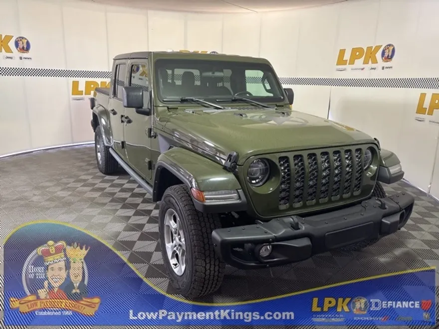 2021 Jeep Gladiator Sport Freedom photo 1