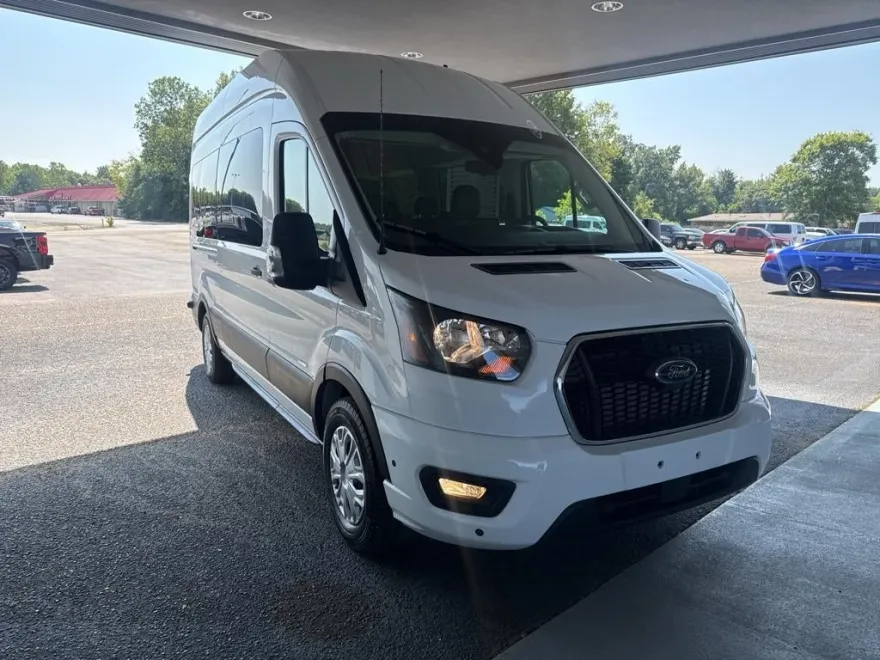 2024 Ford Transit XLT photo 1