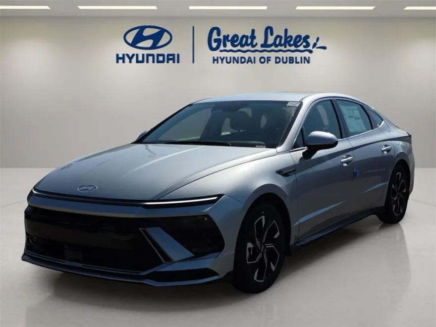2025 Hyundai Sonata SEL photo 1