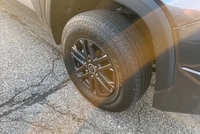 2023 Toyota Tundra SR5 photo 1