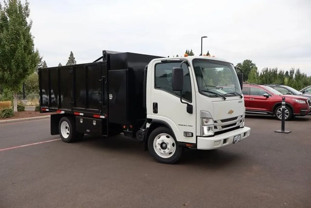 2025 Chevrolet Silverado 4500HD photo 1