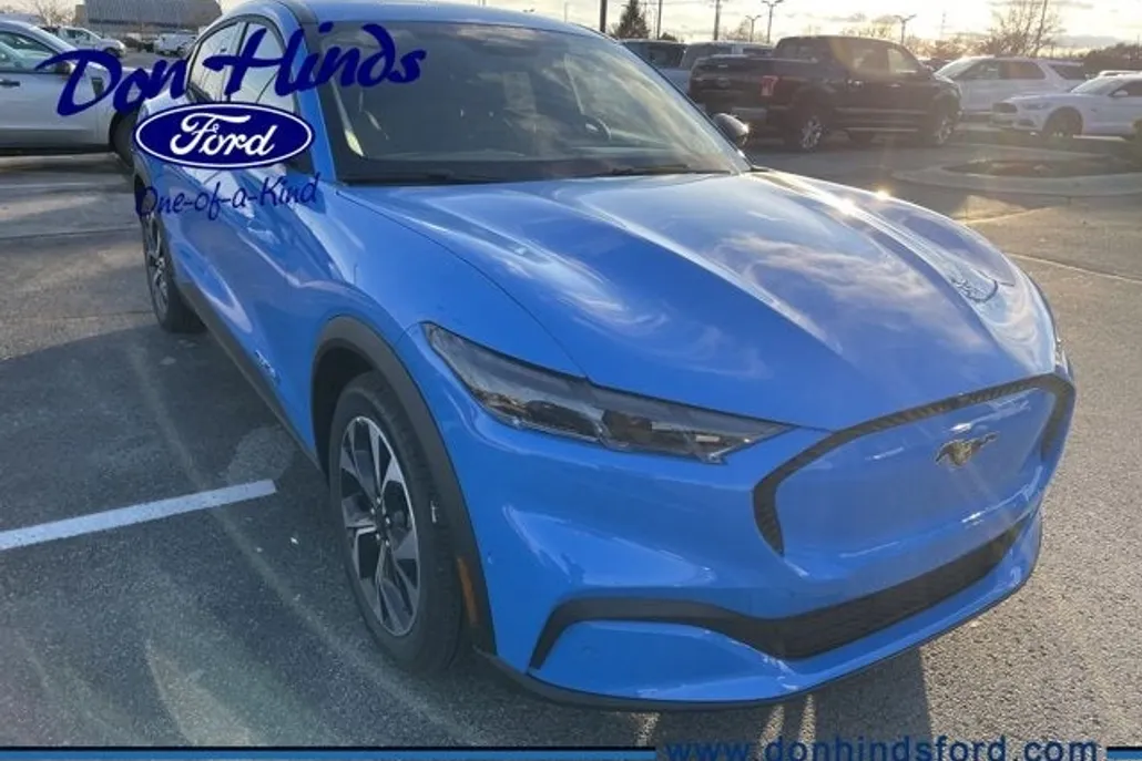 2024 Ford Mustang Mach-E Select photo 1