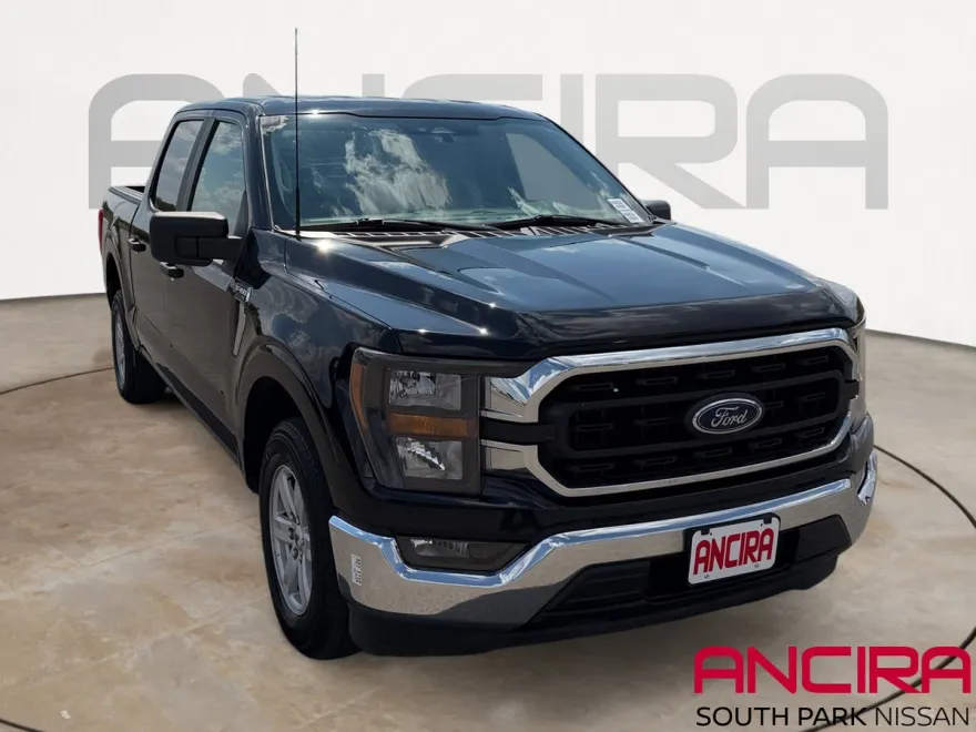 2023 Ford F-150 XLT photo 1