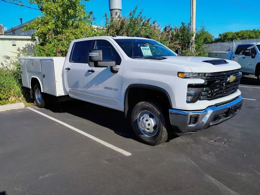 2024 Chevrolet Silverado 3500HD Work Truck photo 1