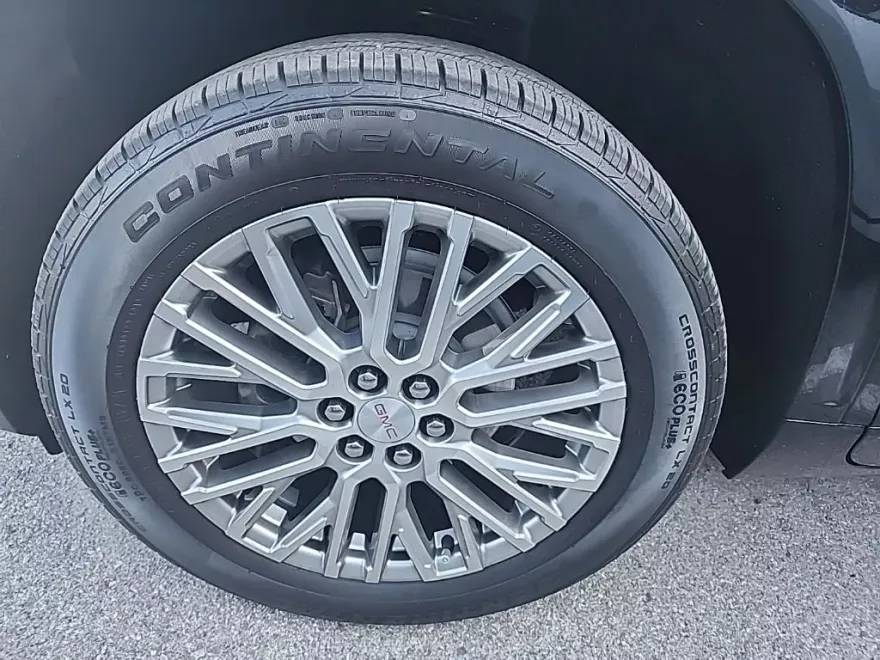 2024 Gmc Acadia Denali photo 1