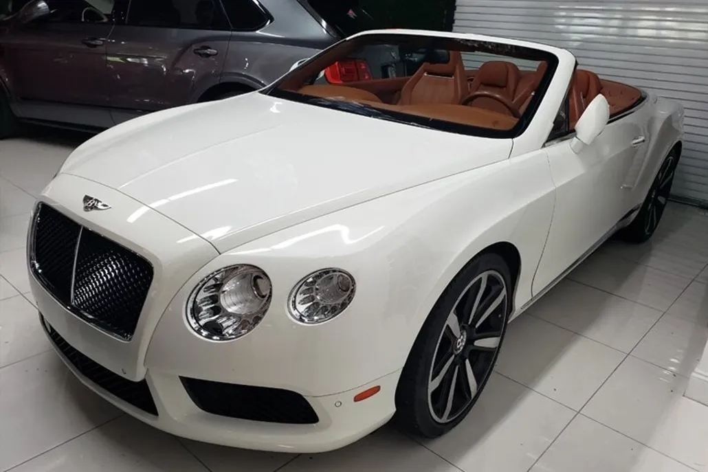 2013 Bentley Continental GT V8 photo 1