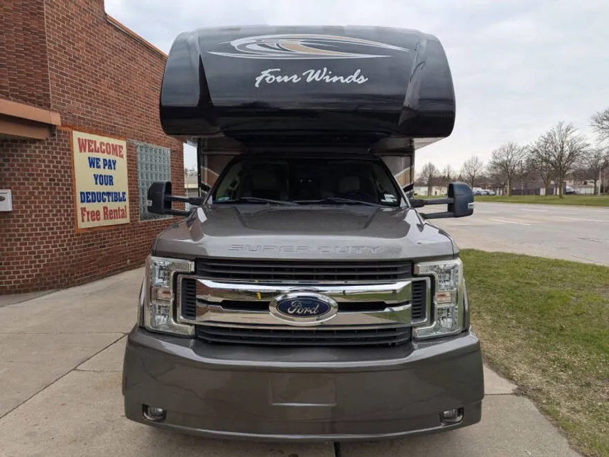 2017 Ford F-550 photo 1