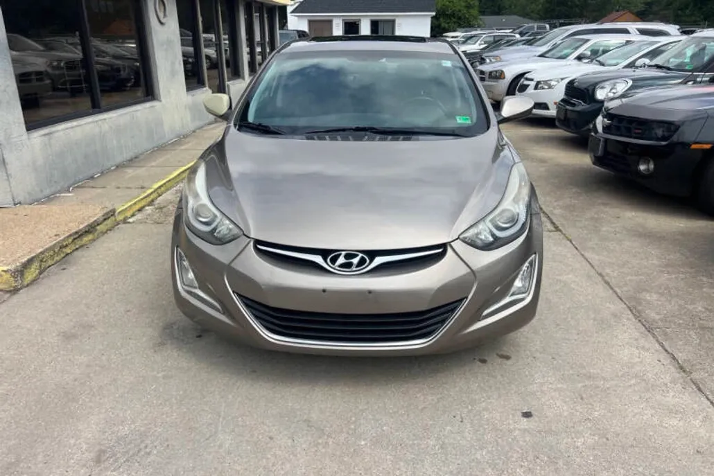 2015 Hyundai Elantra Limited photo 1