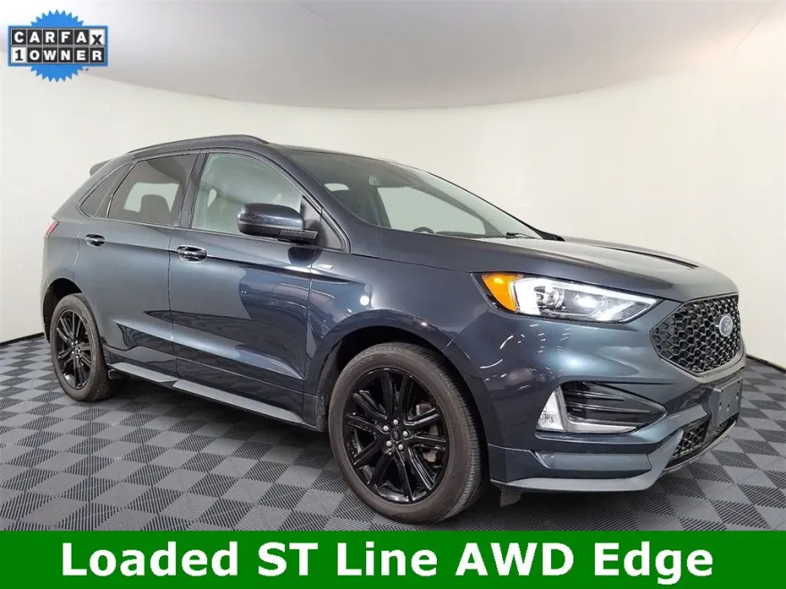 2022 Ford Edge Titanium photo 1