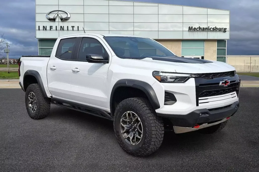 2023 Chevrolet Colorado ZR2 photo 1