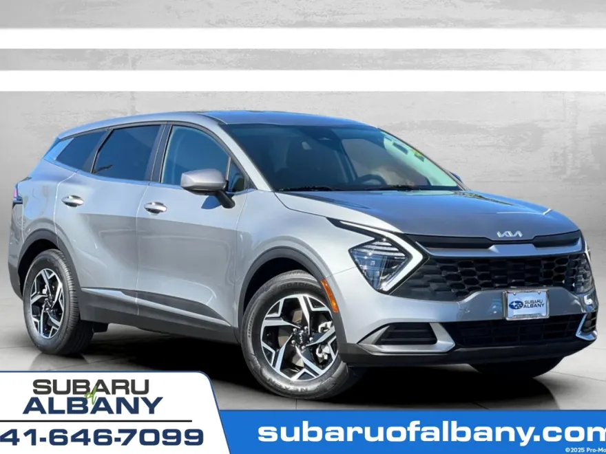 2024 Kia Sportage LX photo 1