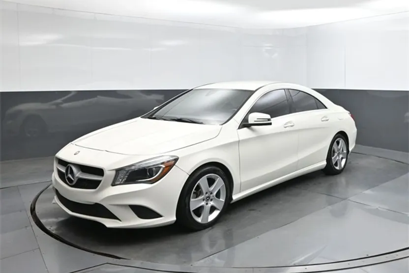 2015 Mercedes Benz CLA 250 4MATIC photo 1