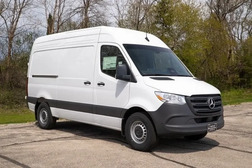 2025 Mercedes Benz Sprinter 2500 144 WB photo 1