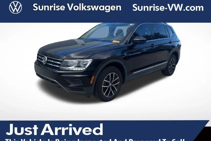 2021 Volkswagen Tiguan R-Line Black SEL photo 1