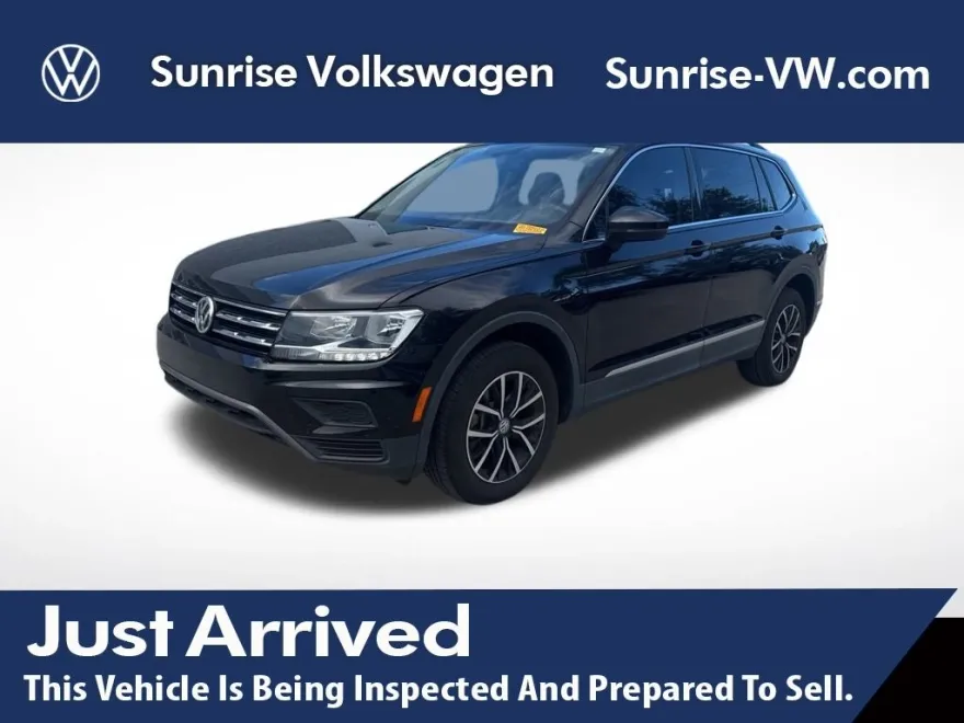 2021 Volkswagen Tiguan R-Line Black SEL photo 1