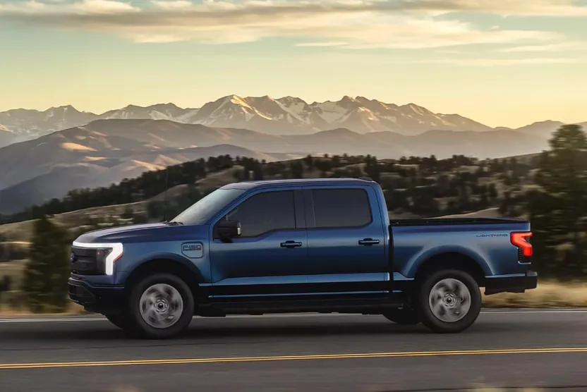 2025 Ford Transit photo 1